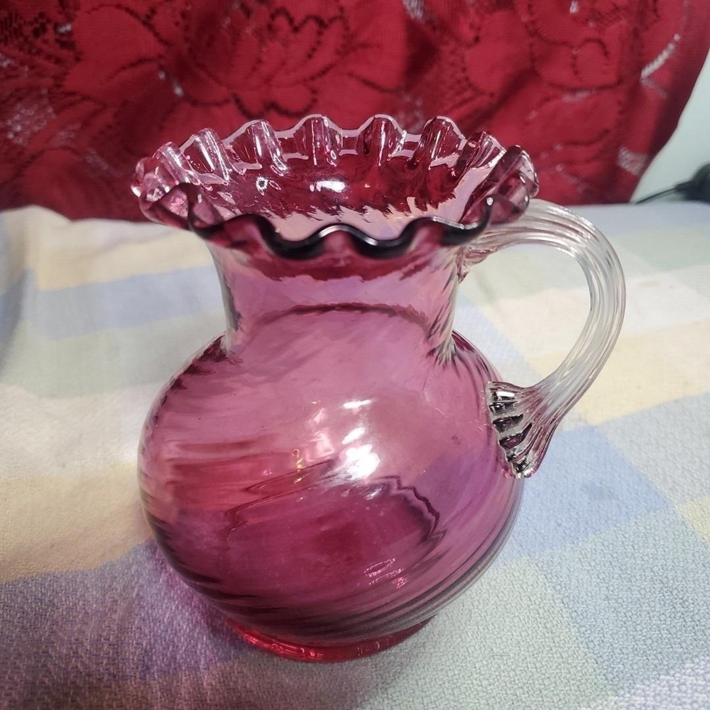 Pilgrim Small Cranberry Glass Pitcher Unisex Pink Ruffled‎ Rim Swirl Art Glass